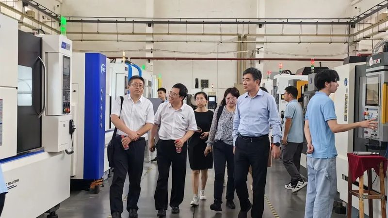 电子行业专用夹具：揭秘其选型与性能关键